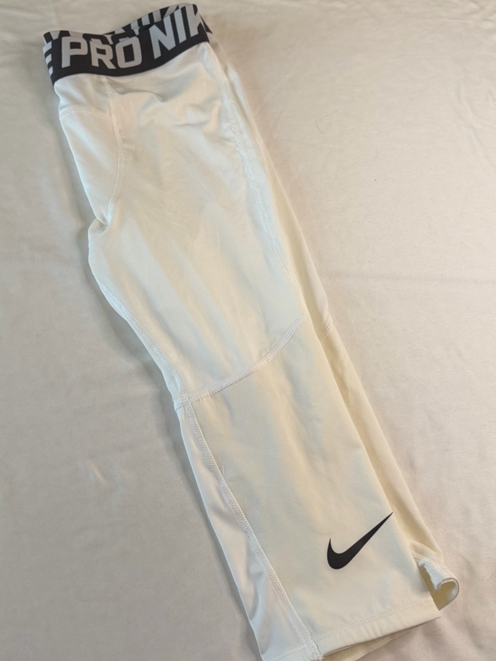 Nike Pro Dri-FIT Youth XL White Capri Leggings Cropped‎ Athletic Pants